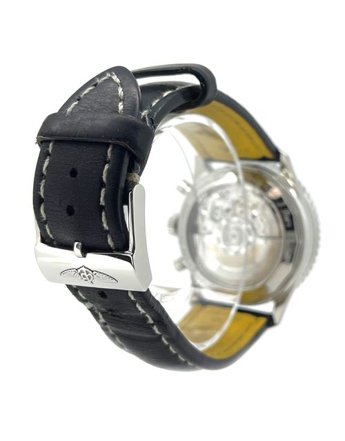 Breitling Navitimer 01 AB0121 Image 3